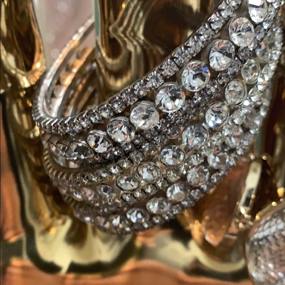 9 bracelets - Picture 3 of 6